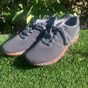 Adidas ZX Torsion sz9  Grey and Multicolor Sole